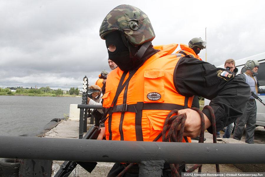 «Под флагом Башара»: фоторепортаж с антитеррористических учений