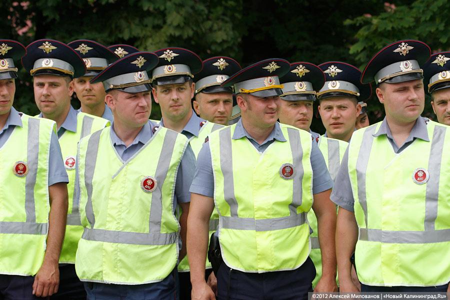 «К дежурству готовы»: фоторепортаж со смотра личного состава полиции