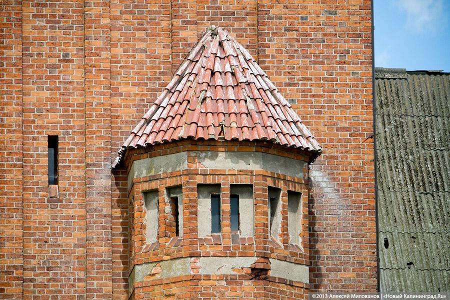 Протестанты и надгробия: кирху в пос. Дружба перестали восстанавливать после передачи РПЦ