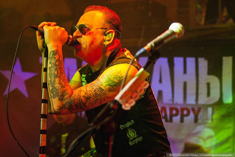 Без инсектицидов: в клубе «Кури Бамбук» дала концерт группа «Тараканы!»