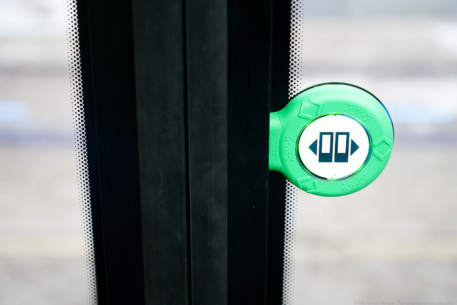 Летучий голландец: в Калининград привезли новый трамвай (фото)