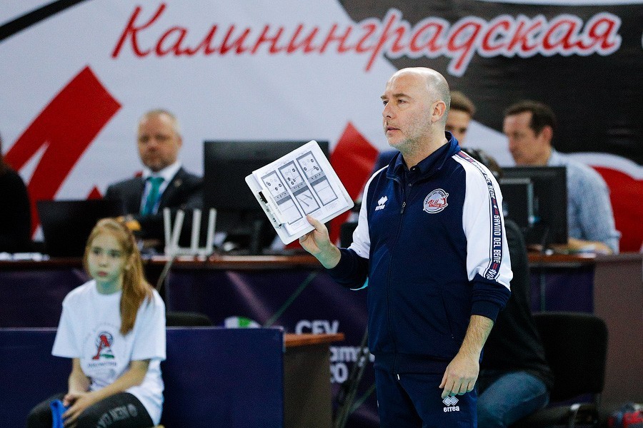 «Локомотив» снова проиграл в Лиге чемпионов. Но лишь по итогам пяти партий (фото)