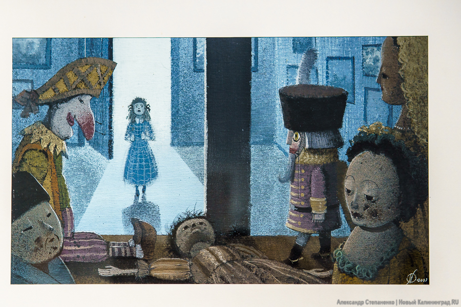 Графика, янтарь и арт: в Музее искусств открылась выставка «Магнетизм Гофмана» (фото)