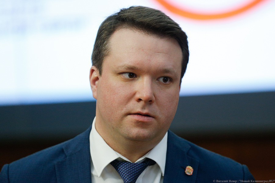 Зарплата главы представительства области в Москве за 3 года выросла втрое