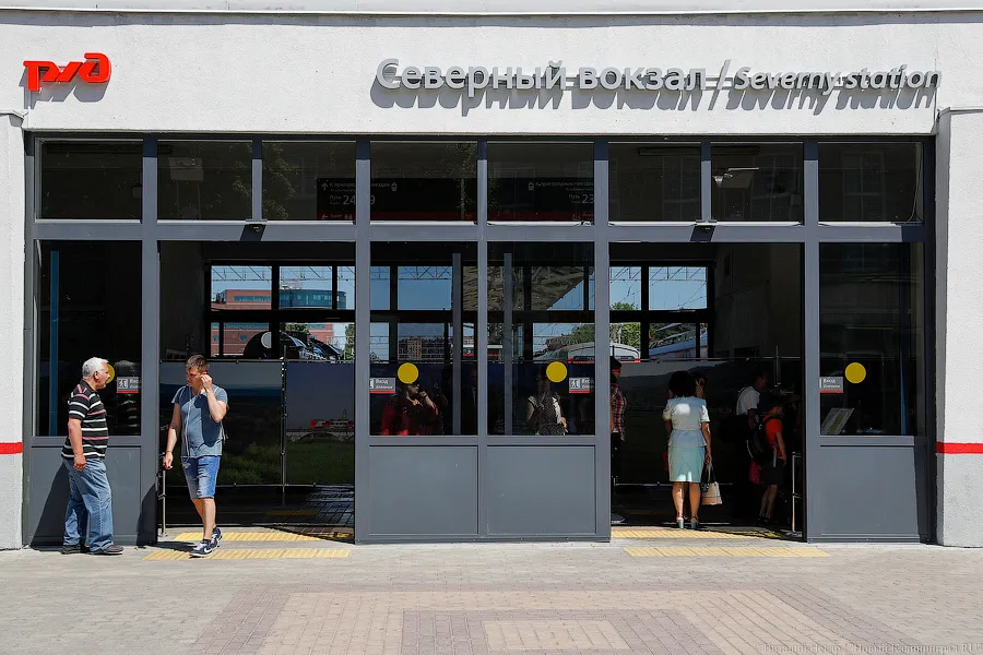 Власти заявили о невозможности дополнительных вагонов для велосипедов в поездах