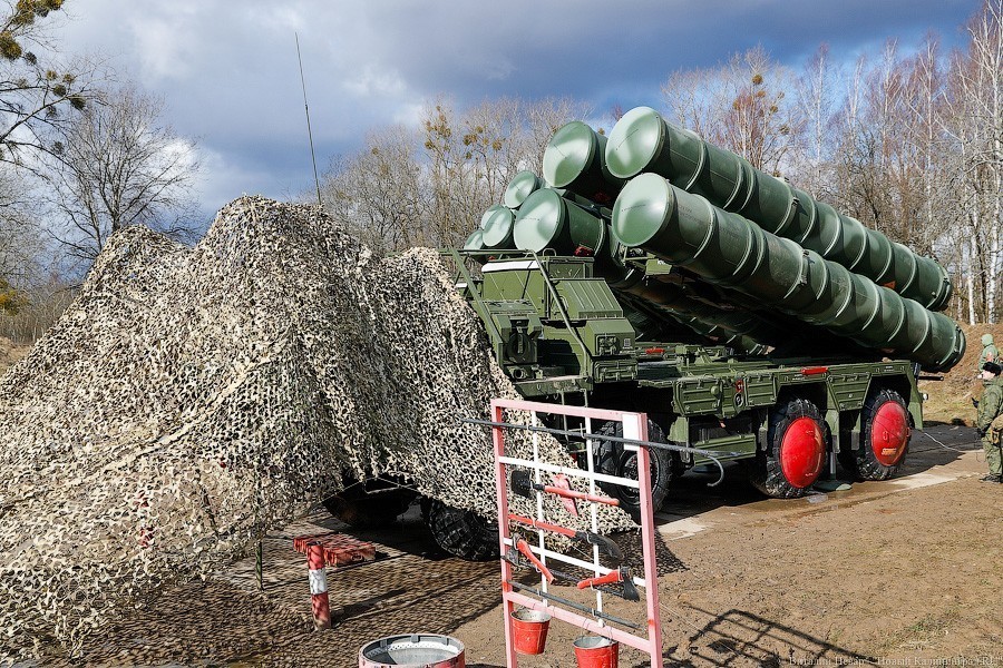 Укрепили щит над регионом: в Калининградской области развернули С-400 «Триумф» (фото)