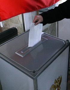 Член избирательной комиссии, допустившая нарушения на выборах в Колосовке, скрылась