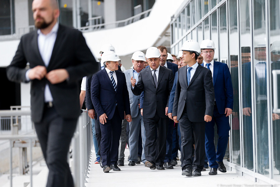 Изгоняющие воду: что увидел вице-премьер Мутко на стадионе к ЧМ-2018