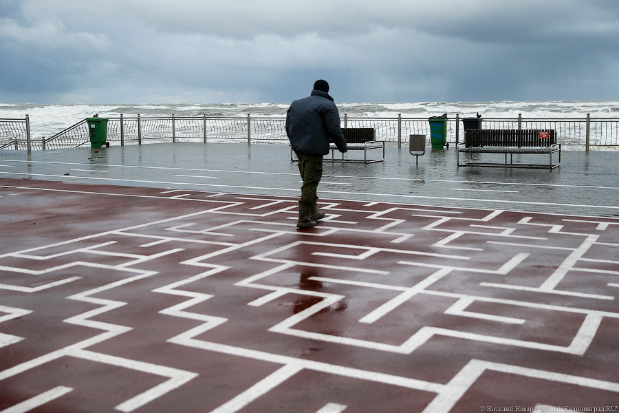 У моря погода: как Зеленоградское побережье переживает шторм