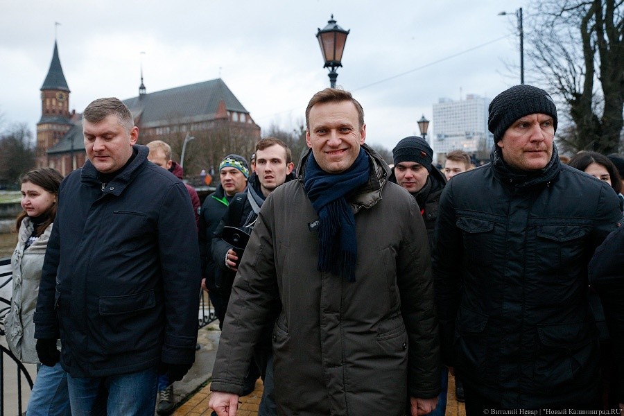Приставы отменили Навальному запрет на выезд из России  