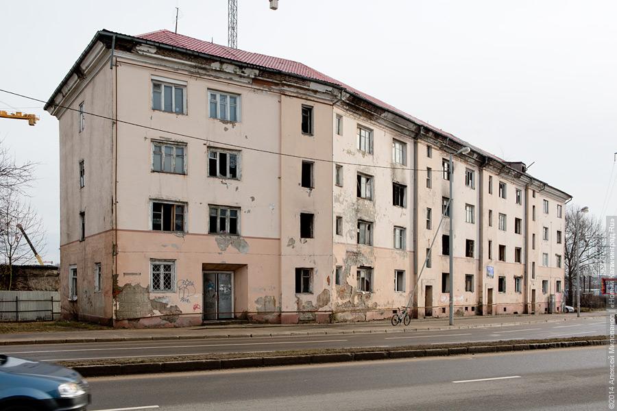 Судьба одного дома: заброшенное общежитие на Гвардейском проспекте