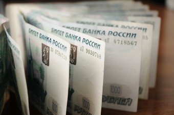 Банк России начал поддерживать рубль