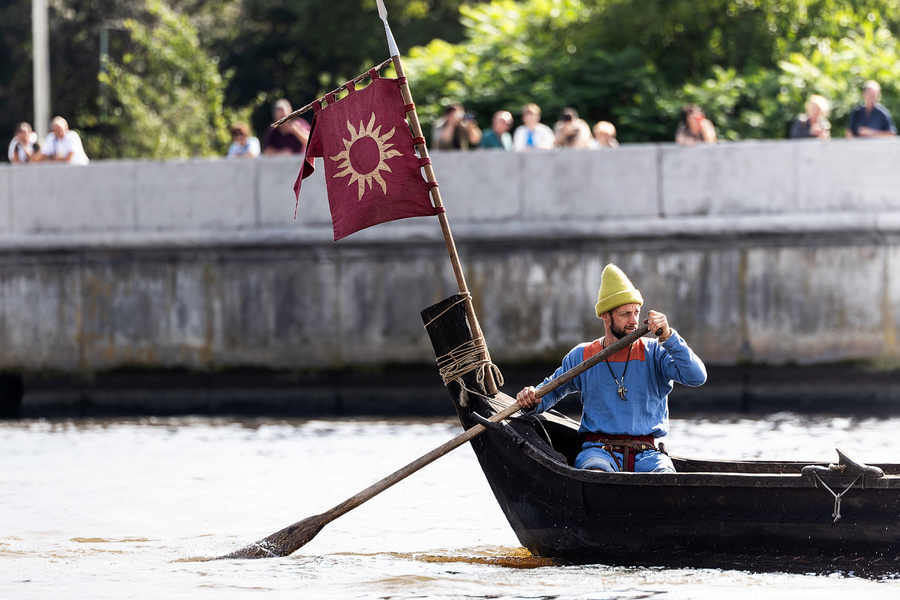 «Миля витязя», вальс байдарок и летающий моряк: как прошла «Водная ассамблея» (фото)