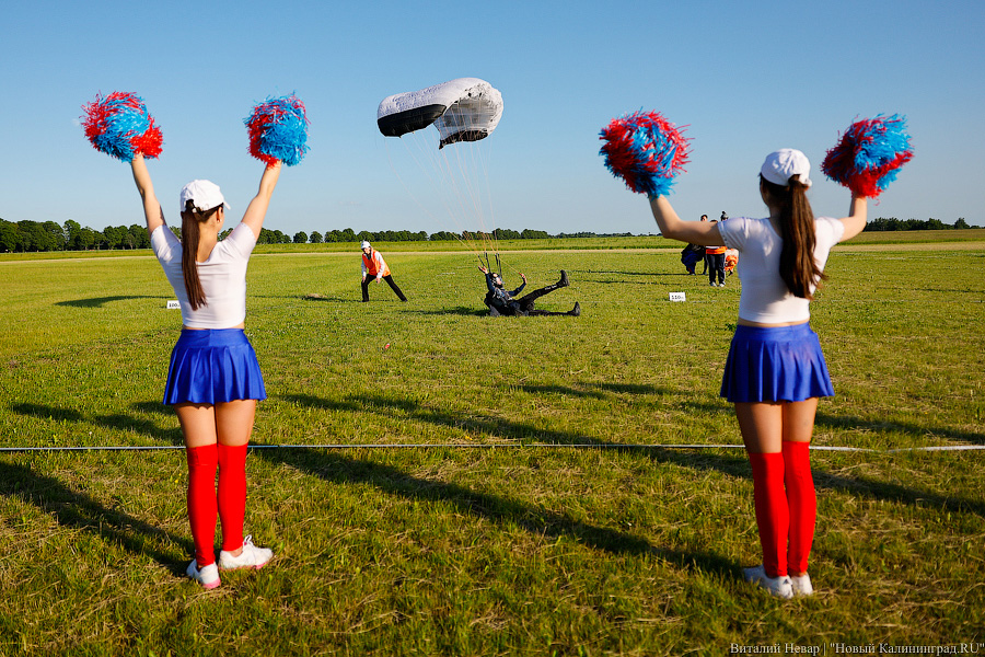 Люди как птицы: под Калининградом прошел этап Кубка России по купольному пилотированию (фото)