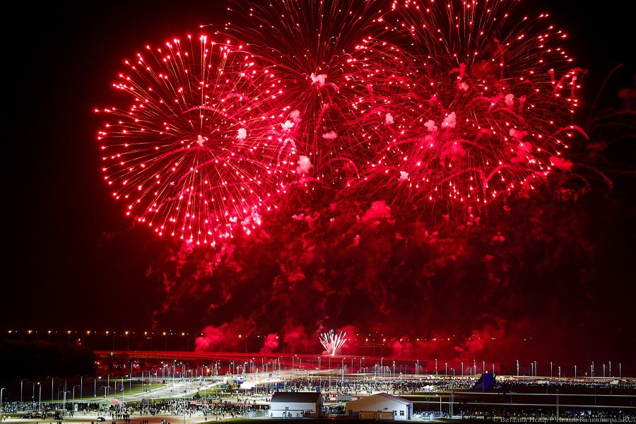 Прежние проблемы на новом месте: в Калининграде начался чемпионат фейерверков