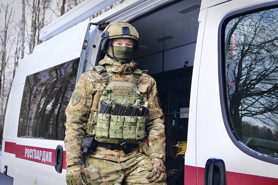 В Калининграде на улице Гайдара в подъезде жилого дома нашли снаряд