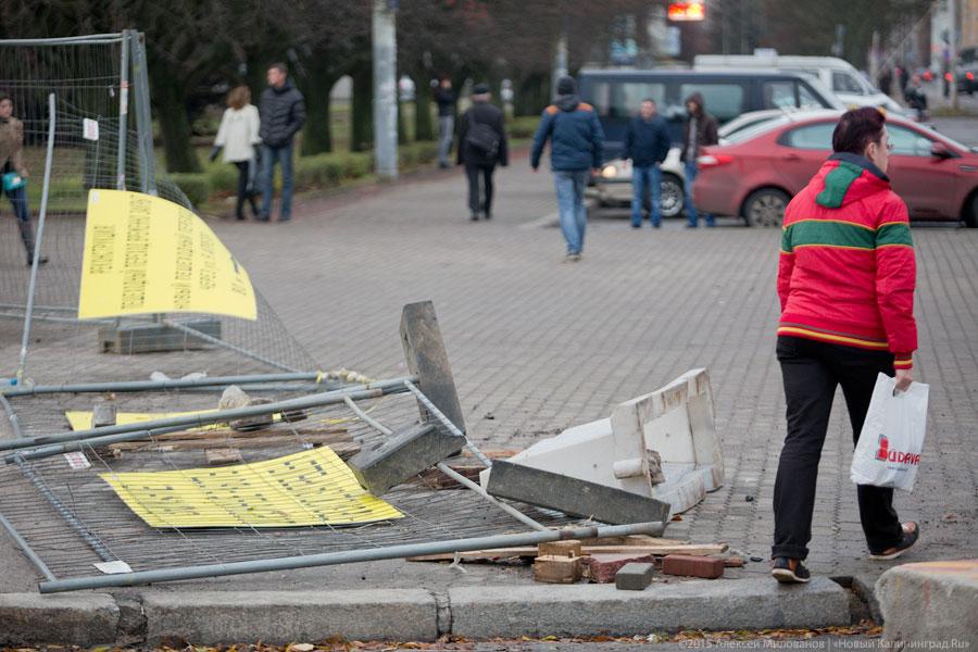 Бог не помог: как на площади Василевского торжественно не открыли движение