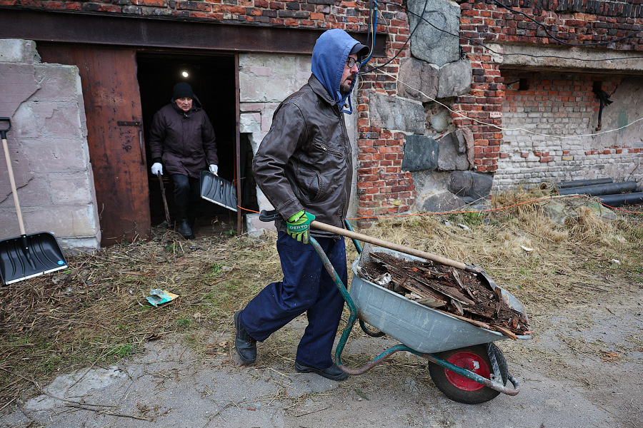 Бастион и порядок: в «Литве» провели первый субботник (фото)