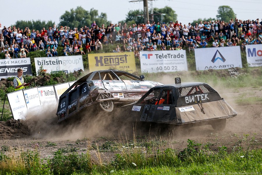 В клубах пыли: как прошел фестиваль экстремальных видов спорта «Ускорение»