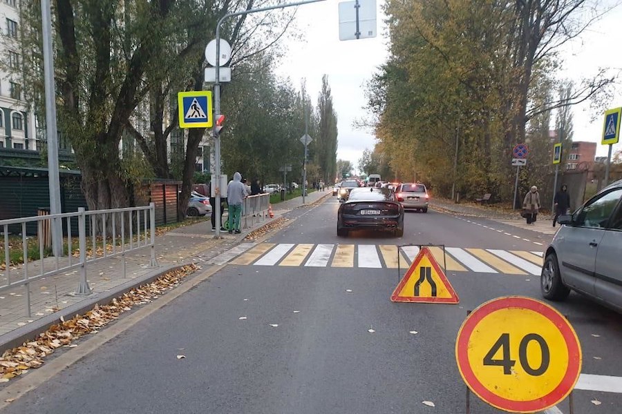 В Зеленоградске водитель «Киа» проехал на красный и сбил 11-летнего ребенка (фото)