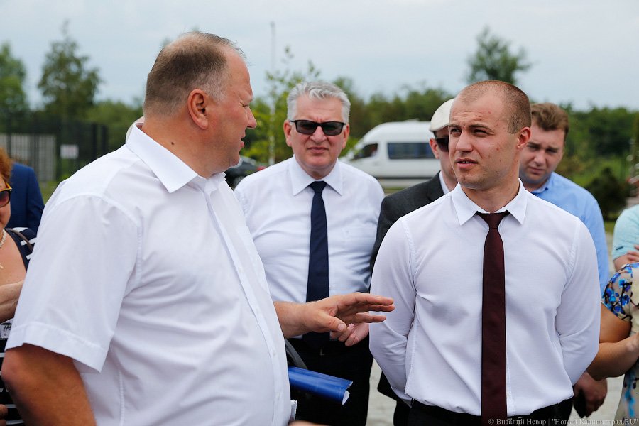 Поцелуй в одно место: как губернатор Цуканов проблемы Черняховска решал