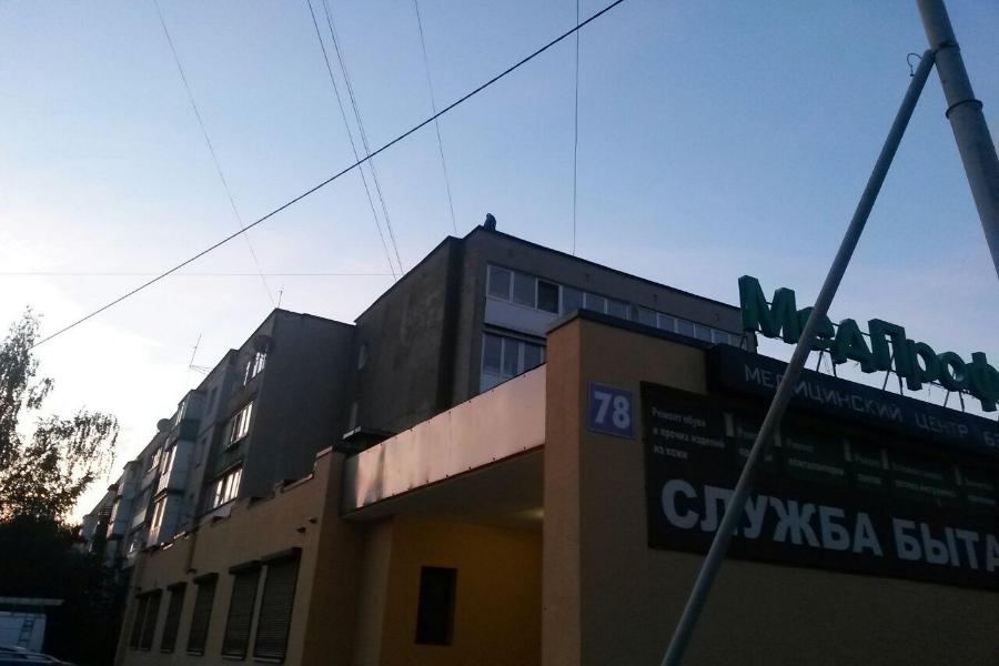 Из-за несчастной любви калининградец грозится спрыгнуть с пятиэтажки 