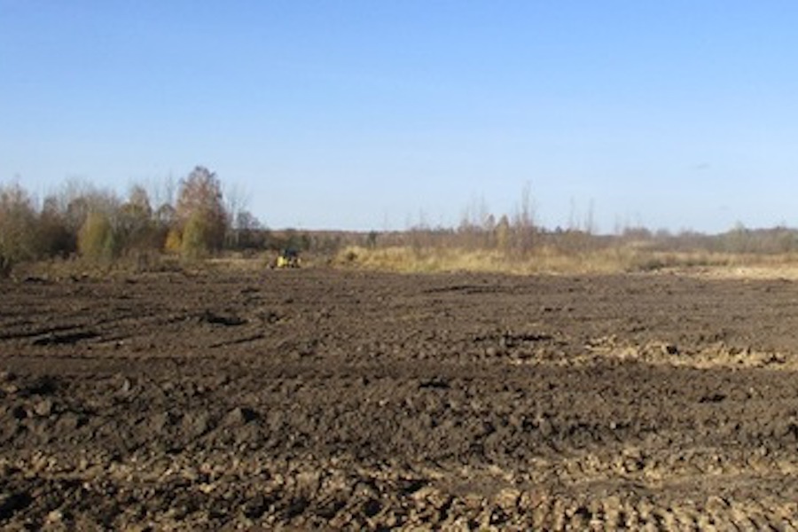 Под Неманом засыпали незаконный карьер