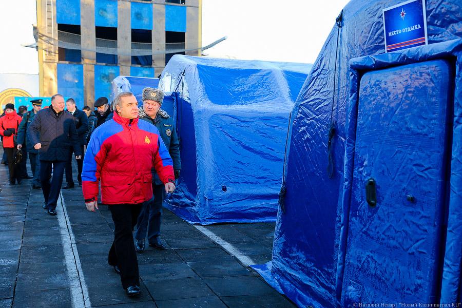 «Рожденные спасать»: глава МЧС России навестил Калининград