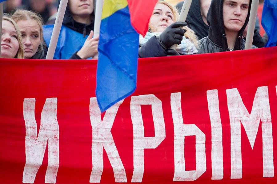 «В сирийское небо полетели!»: в Калининграде отметили 3 года «русской весны»