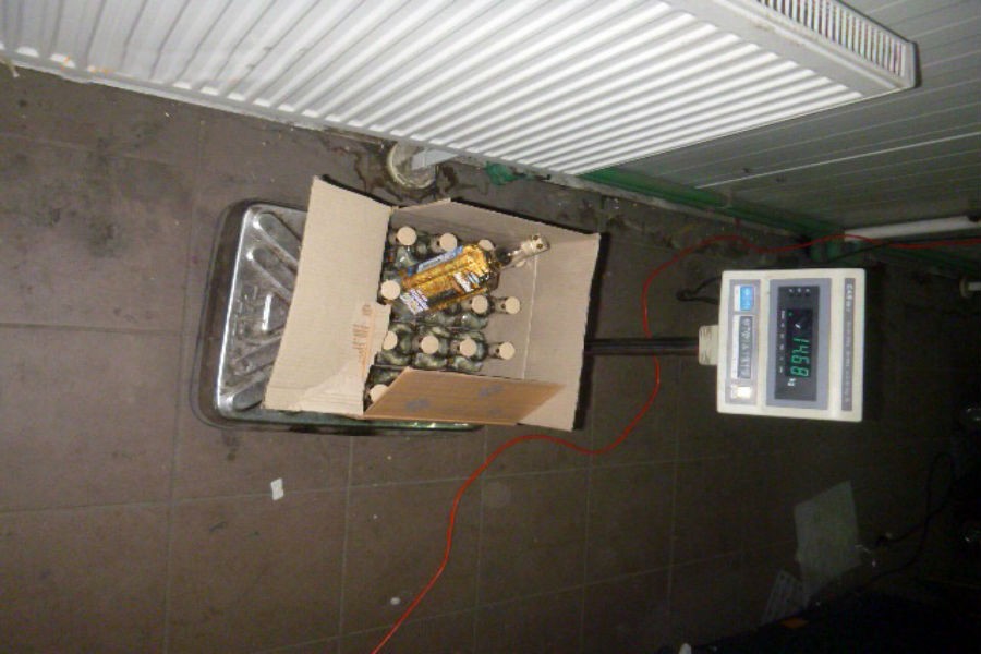 Таможенники изъяли на литовской границе 1,2 тыс бутылок водки