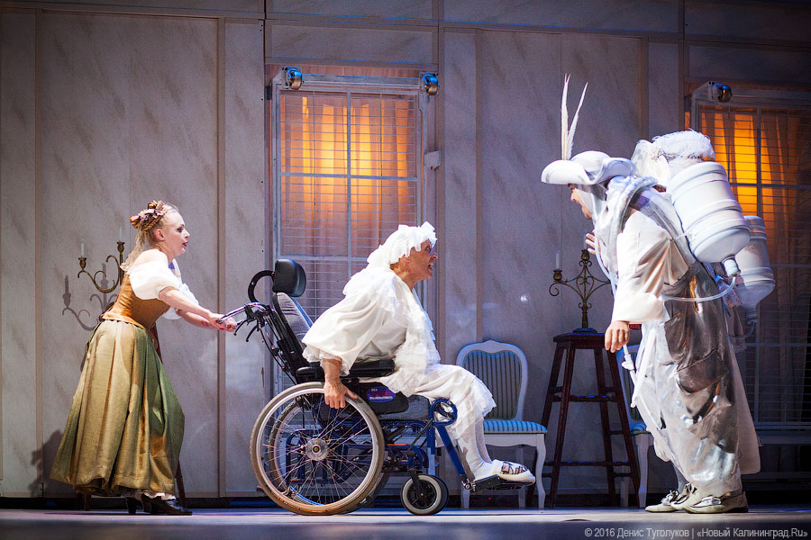 Лекарь с головы до ног: комедия «Мнимый больной» в Калининградском драмтеатре