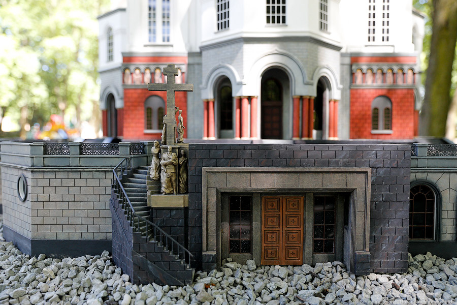 «Я тебе построю Кижи»: в Калининграде открылся парк мини-шедевров архитектуры