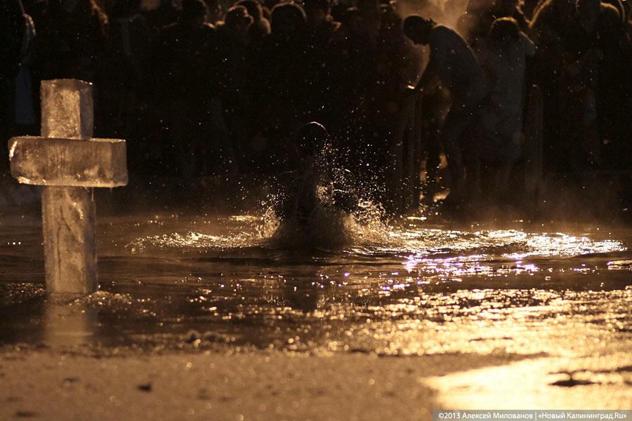 «Господь в лице губернатора»: крещенские купания в Черняховске