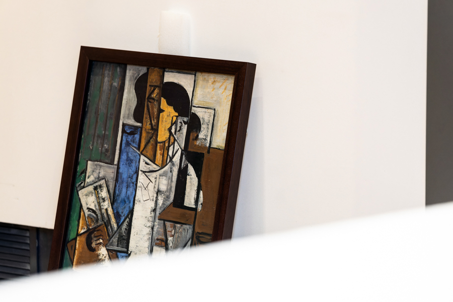 В Калининград прибыл «Чёрный квадрат»: как прошла распаковка картины Малевича (фото)