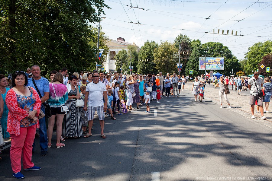 Тут все гуляют: пешеходная зона Калининграда в День города-2018 (фото)