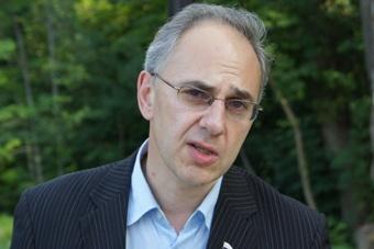 Депутат-оппозиционер отказался извиняться перед коллегой Мусевичем