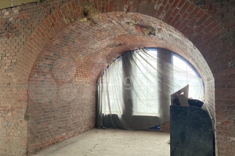 В Калининграде выставили на продажу за 650 млн клуб «Шельф» на Верхнем озере (фото)