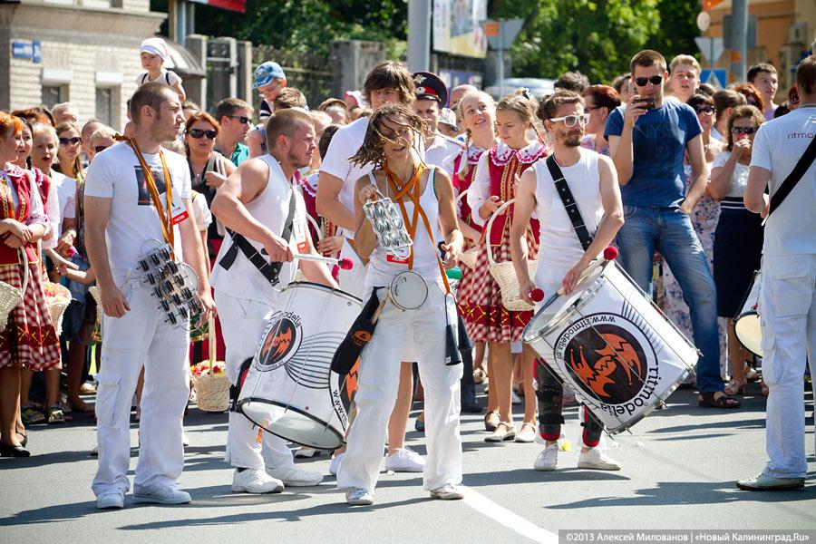 По главной улице: открытие пешеходной зоны в День города-2013