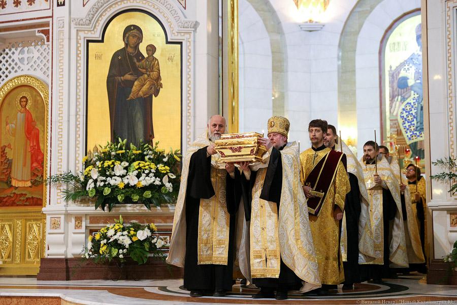 К князю на поклон: в Калининград привезли мощи святого Владимира