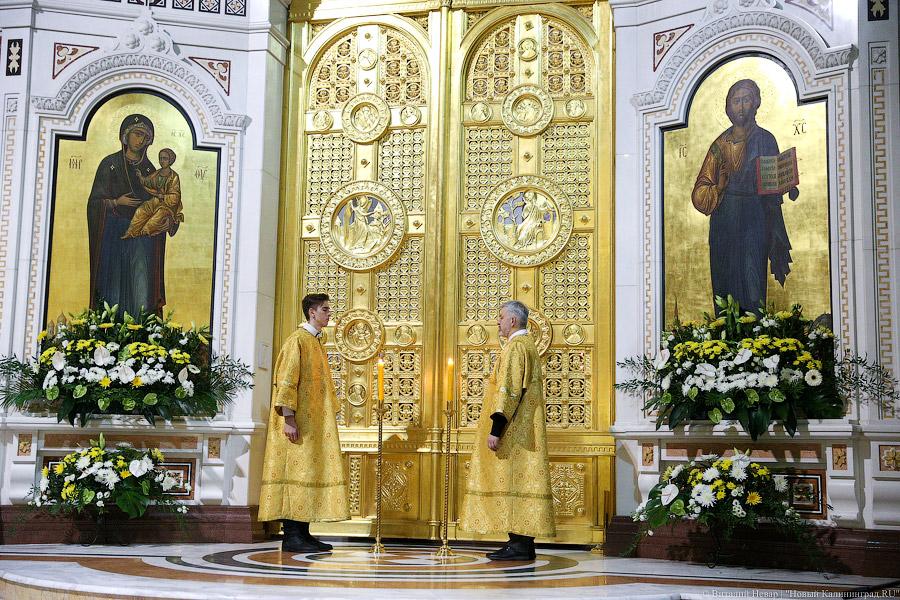 К князю на поклон: в Калининград привезли мощи святого Владимира