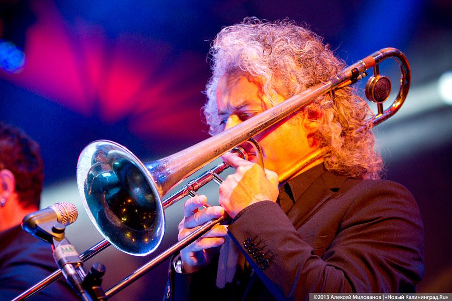 Биг-бэнд, ре-джаз и итальянский класс: третий день фестиваля «Калининград Сити Джаз-2013»