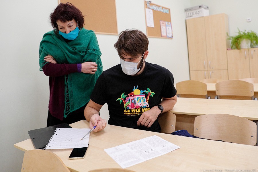 Снова в школу: в Калининградской области возобновили подготовку выпускников к ЕГЭ