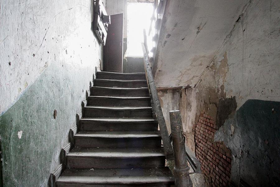 «Мы обиваем пороги, а толку нет!»: власти не спешат ремонтировать сгоревшие дома в Советске