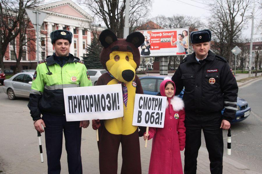 В Калининграде ГИБДД выпустила на улицу Медведя (фото)