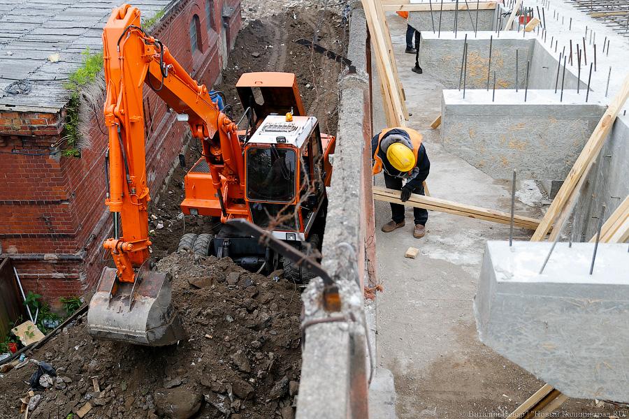 Внезапные коммуникации: как продвигается ремонт моста на Аллее Смелых