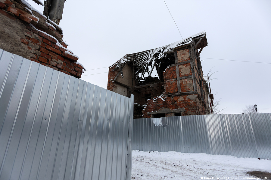 После 30 лет разрушений: в Железнодорожном готовятся к восстановлению фахверковых складов (фото)