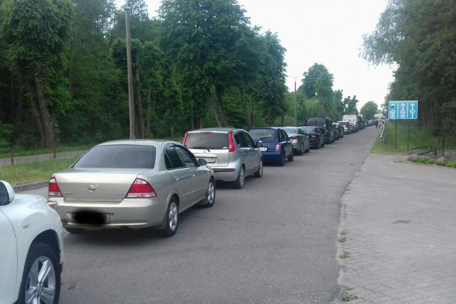 Калининградцы сообщают об очередях на российско-польской границе