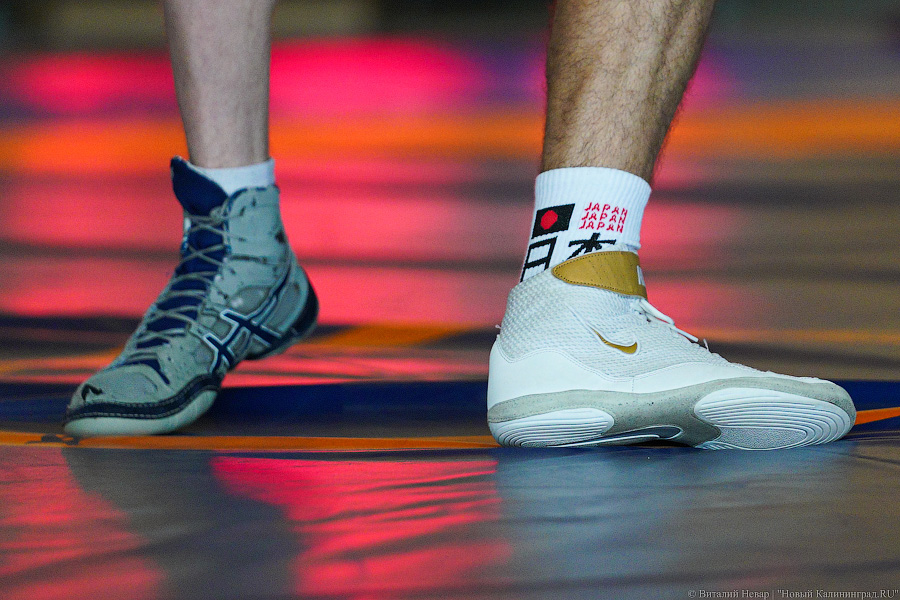 Крючки, узлы, обвивы: в Калининграде проходит чемпионат России по борьбе спорта глухих