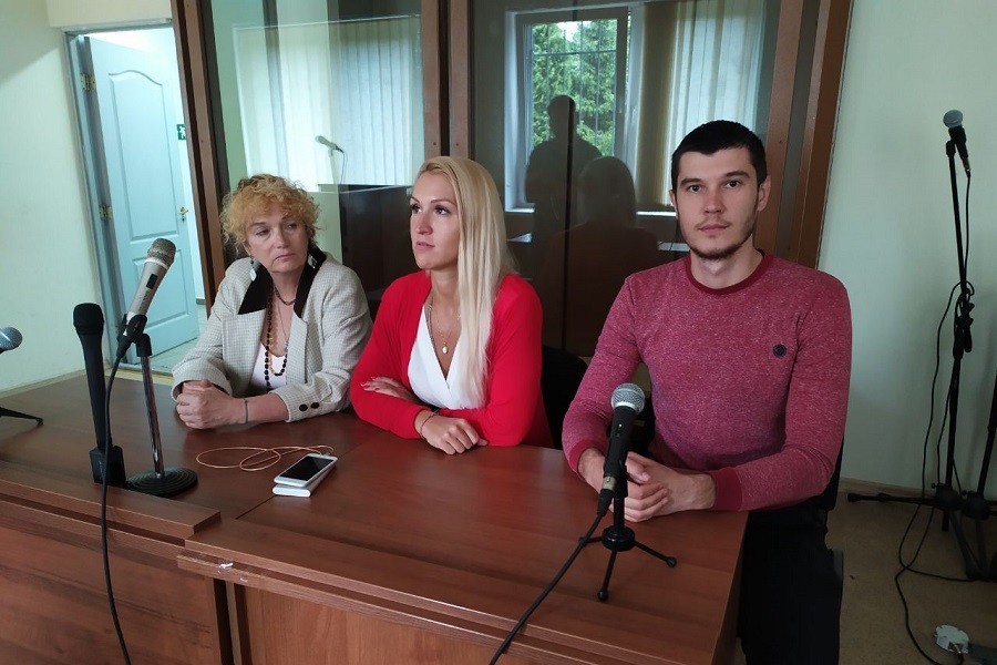 30 тысяч на двоих: лидеров «Альянса врачей» оштрафовали за митинг в Калининграде