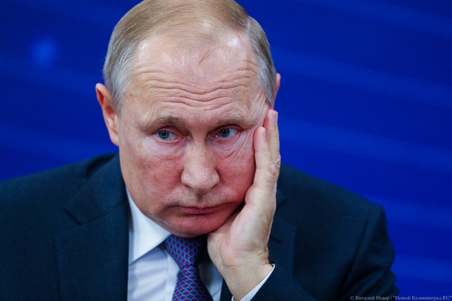 Путин: доходы населения стали «немножко» расти 